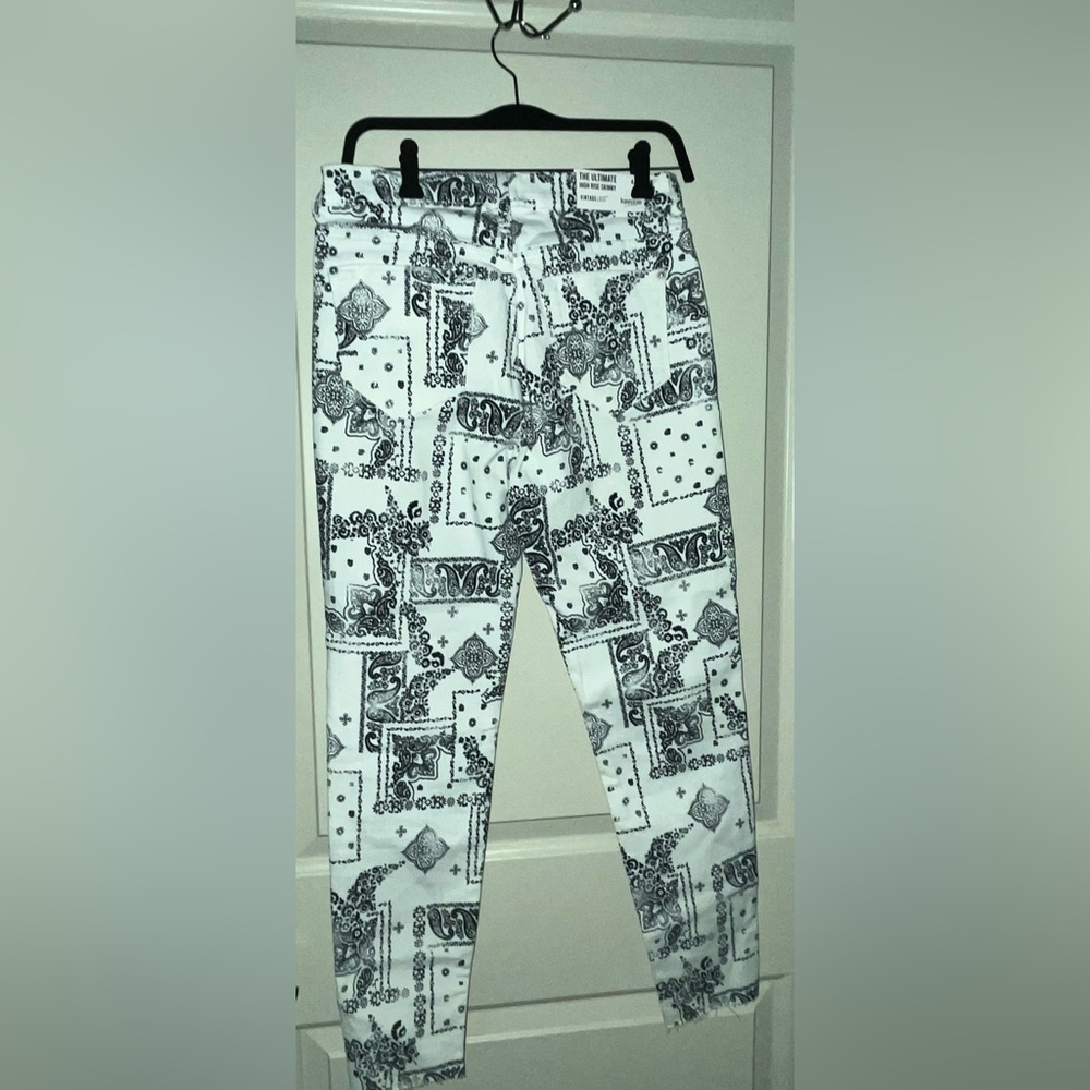 Kensie Pants Monochrome Graphic Print Pants Navy blue & White - Picture 2 of 6